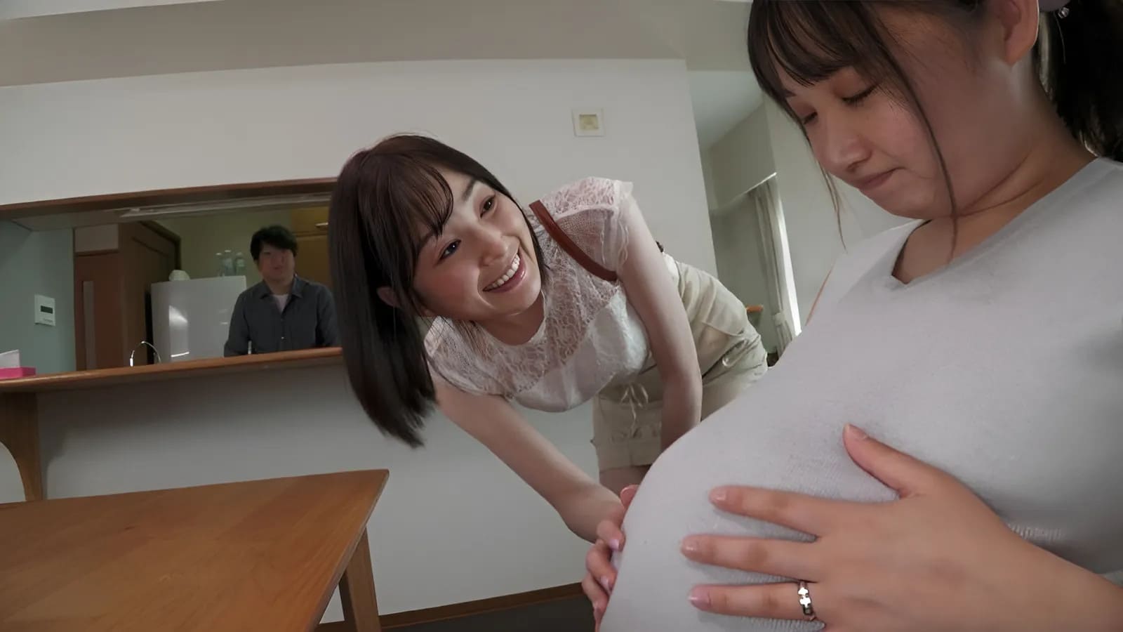 BF-676 Saat istriku hamil, aku berselingkuh dengan kakak iparku